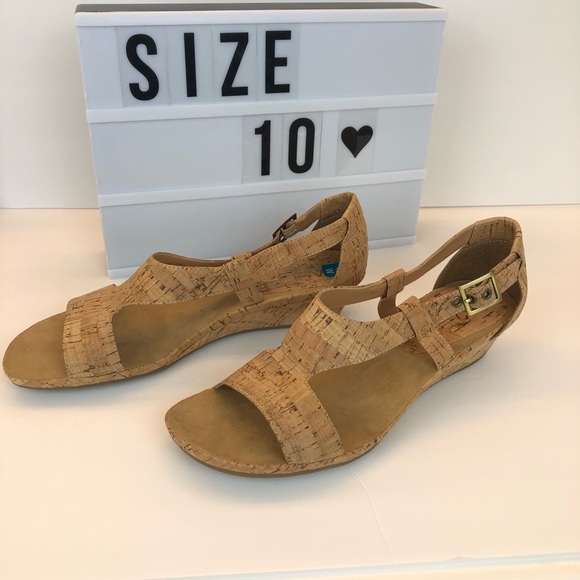 Aerosoles cork wedge sandals - Picture 3 of 9